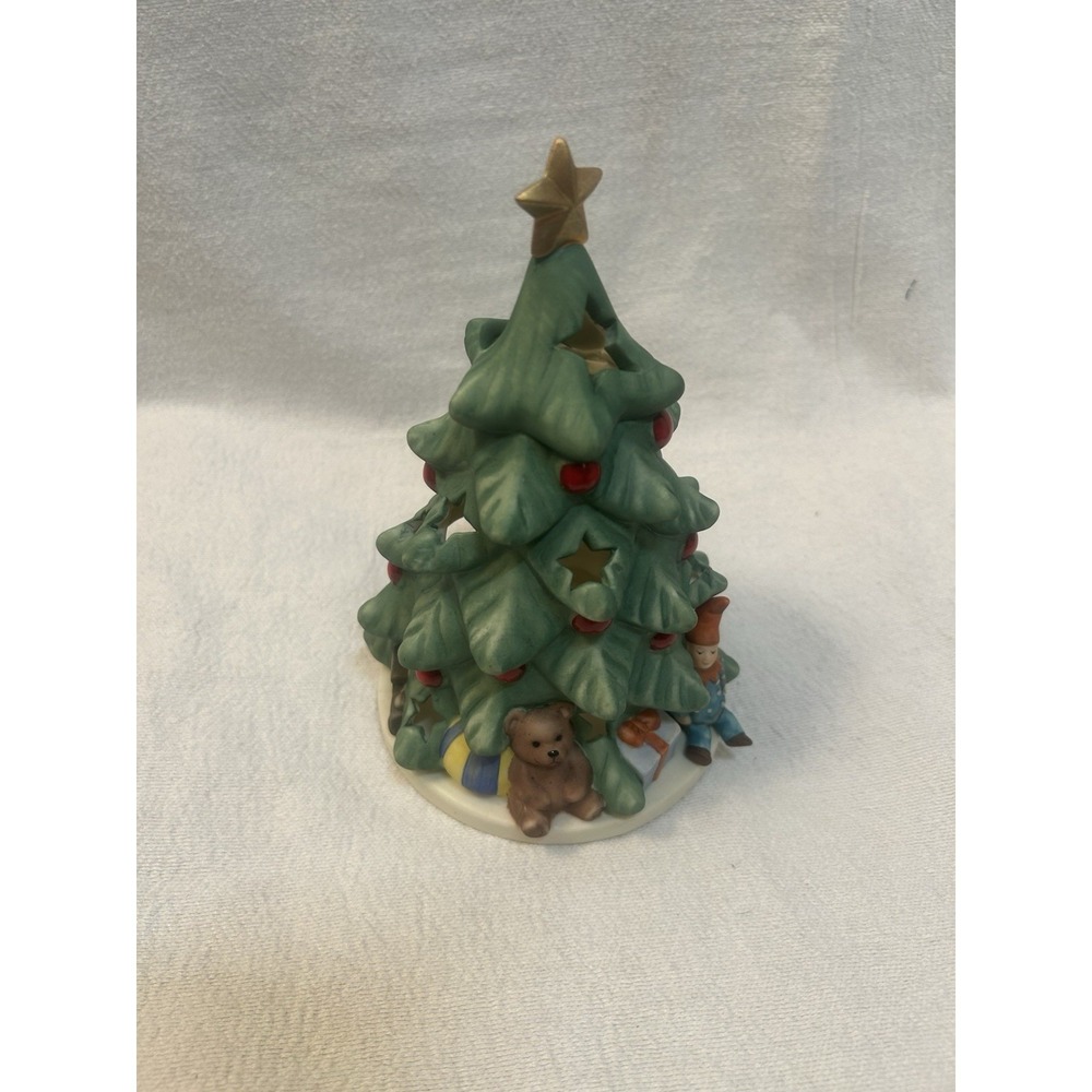Vtg NEW OLD STOCK GOEBEL CHRISTMAS TREE VOTIVE CANDLE HOLDER aPPROX. 7" x 4"